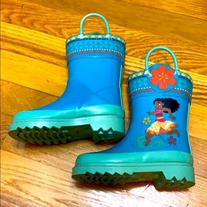 Disney store Moana Rain Boots NWOT